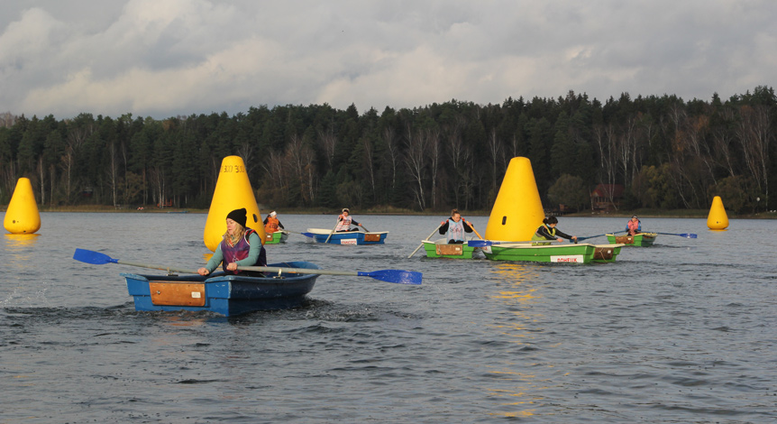 Вдруг откуда не возьмись появился...